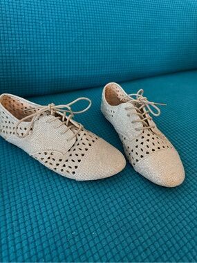 Silver Glitter Lace Up Oxford Shoes Cutout Flats. Never worn